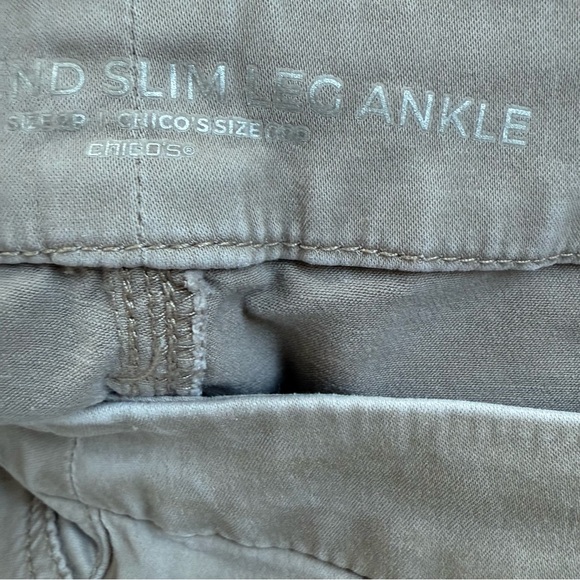 Chico's Girlfriend Slim Leg Ankle Tan Casual Comfy Stretch Pants Women's 2P EUC - Picture 5 of 11